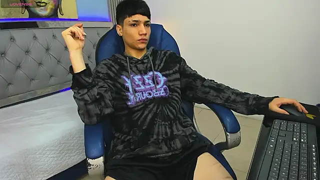 SamBlack  online show from 10, 2, 2026