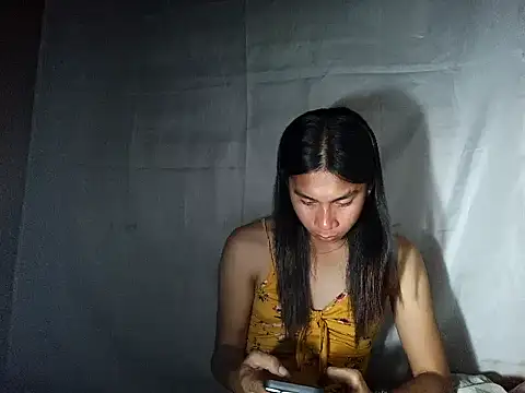 Asian PrettyAle online show from 23, 4, 2026