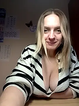 Ami Foxy online show from 6, 1, 2026