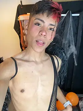 MaxiWildd online show from 31, 10, 2025