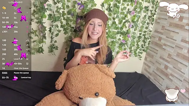 Snapshot of Amy_Moonlight chatting on 12, 6, 2026 Amy Moonlight online show from 12, 6, 2026