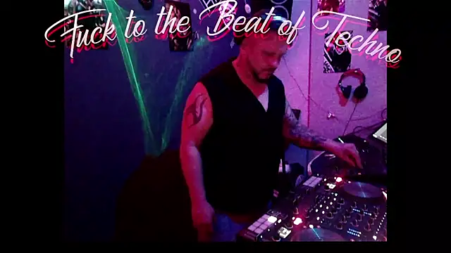 Snapshot of Wir2002Paar chatting on 14, 3, 2026 Wir2002Paar online show from 14, 3, 2026