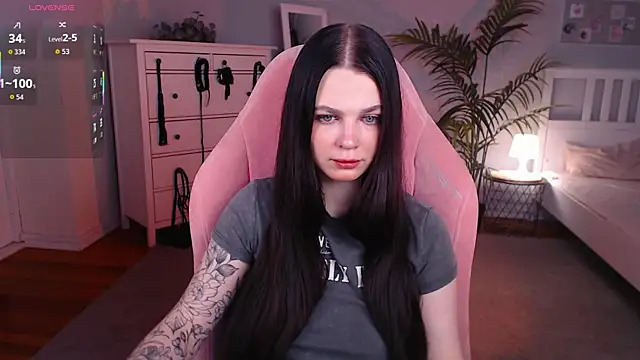 Michela Fruet online show from 22, 10, 2025