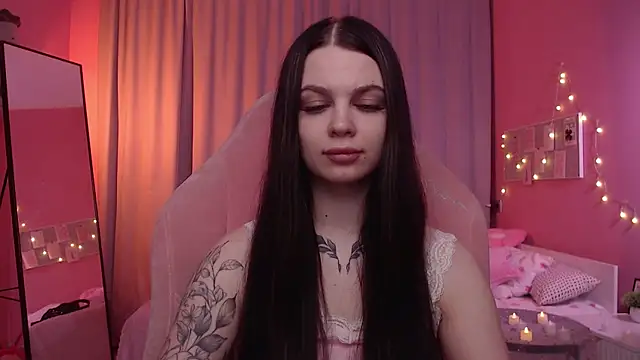 Michela Fruet online show from 22, 5, 2026