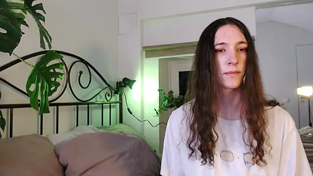 Snapshot of SilverMuse chatting on 5, 3, 2026 SilverMuse online show from 5, 3, 2026