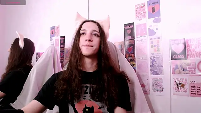 Snapshot of SilverMuse chatting on 22, 3, 2026 SilverMuse online show from 22, 3, 2026