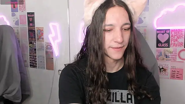 Snapshot of SilverMuse chatting on 1, 4, 2026 SilverMuse online show from 1, 4, 2026