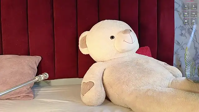 Snapshot of PrincePoppy chatting on 16, 11, 2025 PrincePoppy online show from 16, 11, 2025