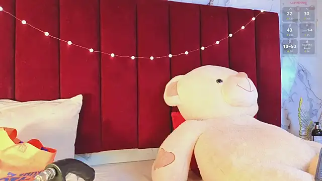 Snapshot of PrincePoppy chatting on 18, 11, 2025 PrincePoppy online show from 18, 11, 2025