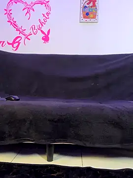 Snapshot of Valen_G111 chatting on 19, 10, 2025 Valen G111 online show from 19, 10, 2025