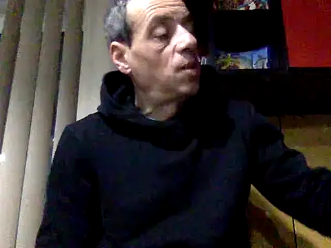 Snapshot of adiluci1 chatting on 8, 2, 2026 adiluci1 online show from 8, 2, 2026