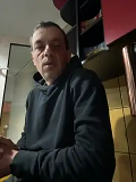 Snapshot of adiluci1 chatting on 28, 3, 2026 adiluci1 online show from 28, 3, 2026