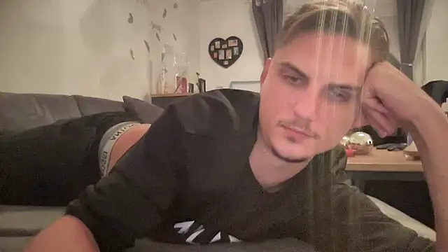 Sweetbooy90 online show from 10, 10, 2025