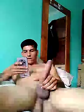 Snapshot of frankitocam4 chatting on 6, 3, 2026 frankitocam4 online show from 6, 3, 2026