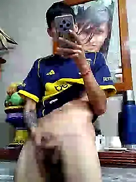 Snapshot of frankitocam4 chatting on 9, 6, 2026 frankitocam4 online show from 9, 6, 2026