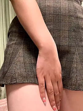 Snapshot of C-4bomb chatting on 23, 9, 2025 C-4bomb online show from 23, 9, 2025