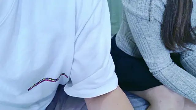 Snapshot of C-4bomb chatting on 16, 11, 2025 C-4bomb online show from 16, 11, 2025