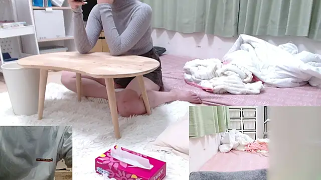 Snapshot of C-4bomb chatting on 2, 12, 2025 C-4bomb online show from 2, 12, 2025