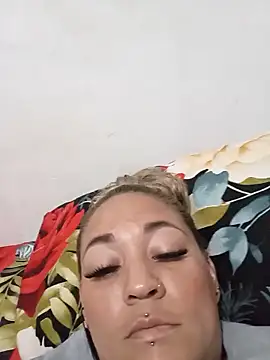 Snapshot of Diablamix chatting on 6, 10, 2025 Diablamix online show from 6, 10, 2025