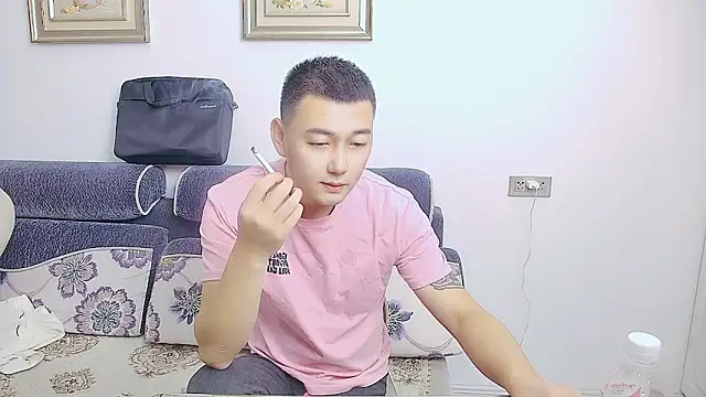 Snapshot of ciaodong chatting on 27, 10, 2025 ciaodong online show from 27, 10, 2025