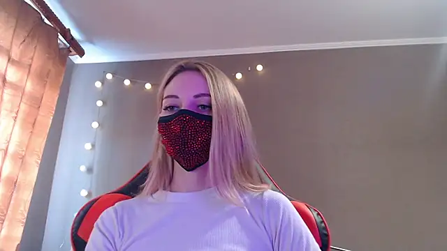 Iris lave online show from 15, 10, 2025