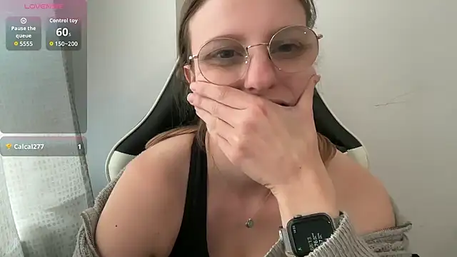 BustyKellyXXX online show from 1, 4, 2026