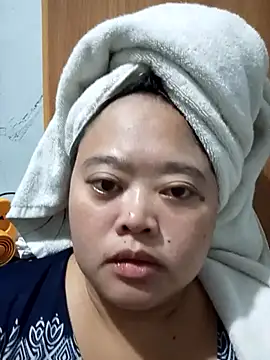 sweetbigtits19 online show from 25, 4, 2026