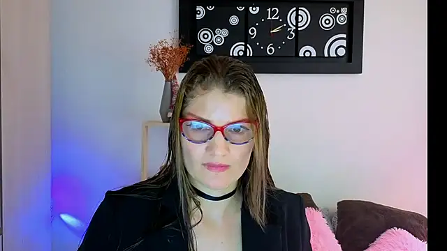 Camila-ventura online show from 14, 12, 2025