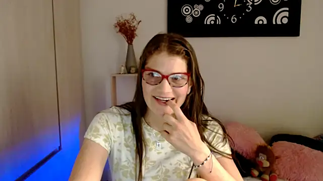 Camila-ventura online show from 5, 2, 2026