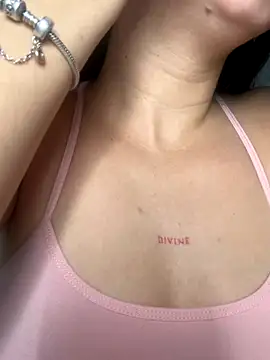 lucy grey25 online show from 2, 12, 2025