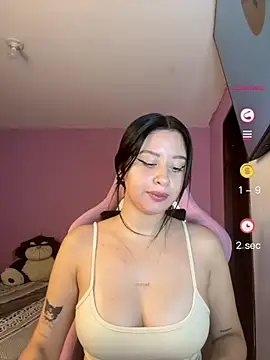 Snapshot of lucy_grey25 chatting on 2, 7, 2026 lucy grey25 online show from 2, 7, 2026