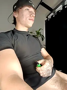 Logan sixxer online show from 28, 11, 2025