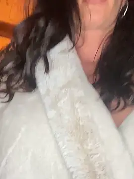 Elegant-Chlo37 online show from 18, 3, 2026