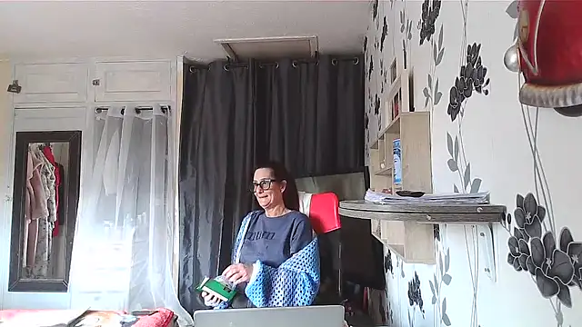 Mistress-Ivy51 online show from 20, 4, 2026