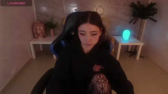 venuss09 s online show from 19, 9, 2025