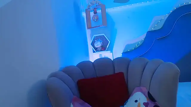 pocahontamoon online show from 27, 2, 2026