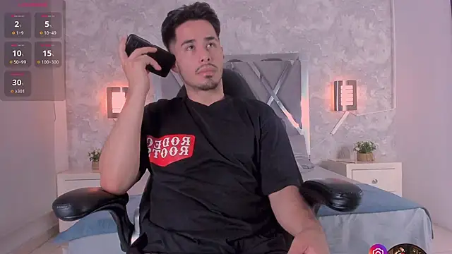 Snapshot of loghan_fox chatting on 9, 9, 2025 loghan fox online show from 9, 9, 2025