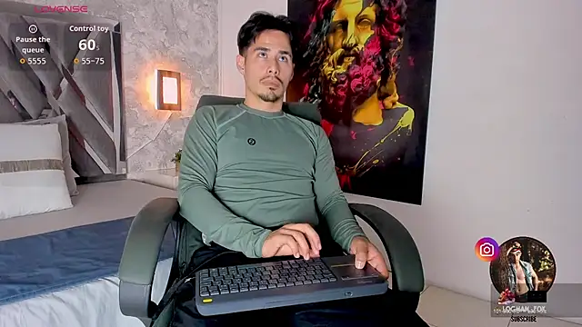 Snapshot of loghan_fox chatting on 14, 10, 2025 loghan fox online show from 14, 10, 2025