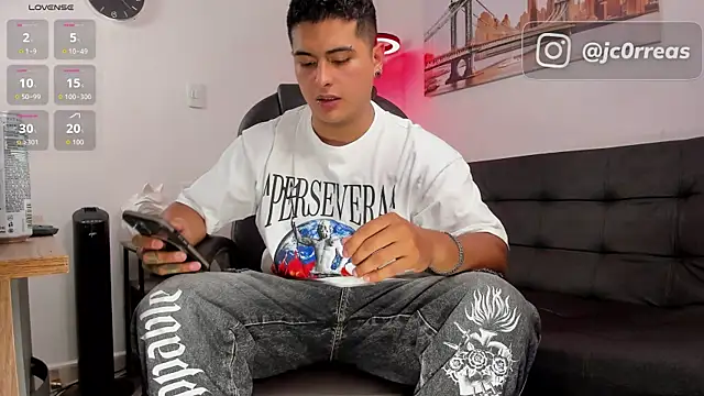  Juanes online show from 25, 10, 2025