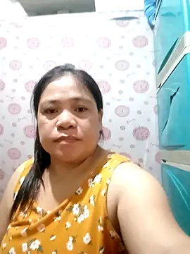 Snapshot of pinay_labb chatting on 17, 12, 2025 pinay labb online show from 17, 12, 2025