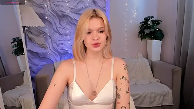 Kati Li online show from 23, 2, 2026