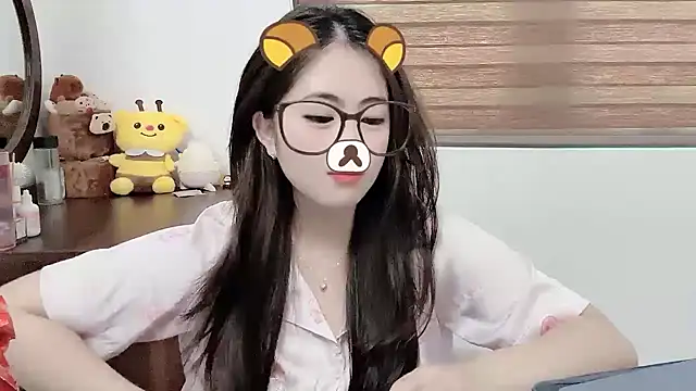 Amelia-babee online show from 2, 11, 2025