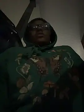 Snapshot of Tu_GataLinda chatting on 3, 11, 2025 Tu GataLinda online show from 3, 11, 2025