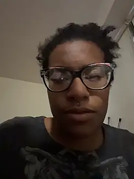 Snapshot of Tu_GataLinda chatting on 5, 11, 2025 Tu GataLinda online show from 5, 11, 2025