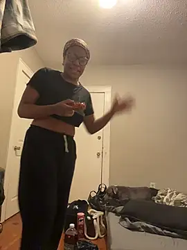 Snapshot of Tu_GataLinda chatting on 15, 11, 2025 Tu GataLinda online show from 15, 11, 2025