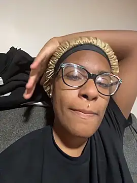 Snapshot of Tu_GataLinda chatting on 28, 11, 2025 Tu GataLinda online show from 28, 11, 2025