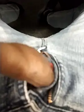 Snapshot of Ajayy01 chatting on 24, 11, 2025 Ajayy01 online show from 24, 11, 2025