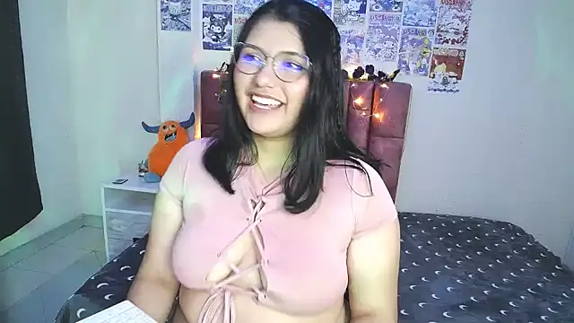Snapshot of saragon1 chatting on 8, 9, 2025 saragon1 online show from 8, 9, 2025