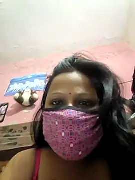 Snapshot of shalubhabhi69 chatting on 18, 10, 2025 shalubhabhi69 online show from 18, 10, 2025