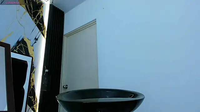 Snapshot of SweetCata_ts chatting on 9, 11, 2025 SweetCata ts online show from 9, 11, 2025